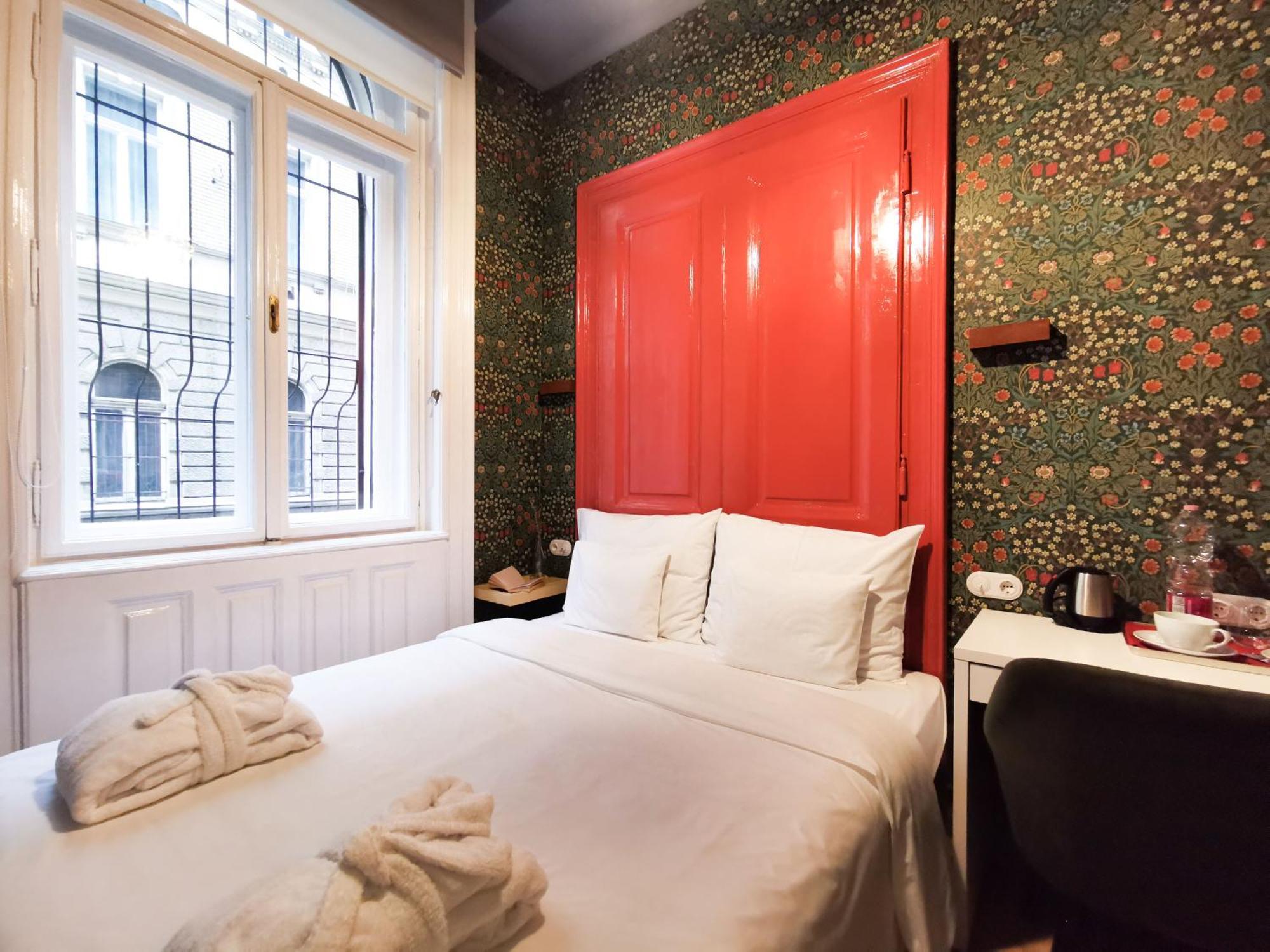 Metropolis Hostel Budapest Esterno foto